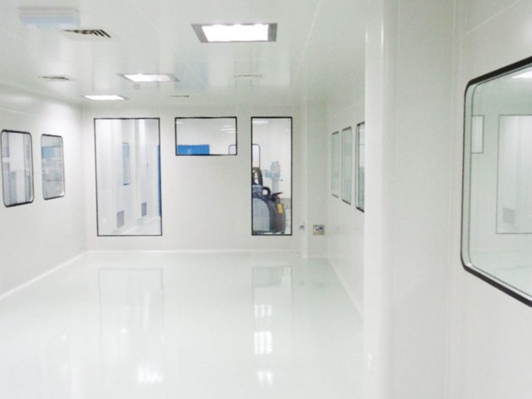 Cleanroom Panel 18